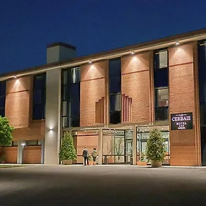 https://hotel-le-cerbaie.it-tuscanyhotel.com